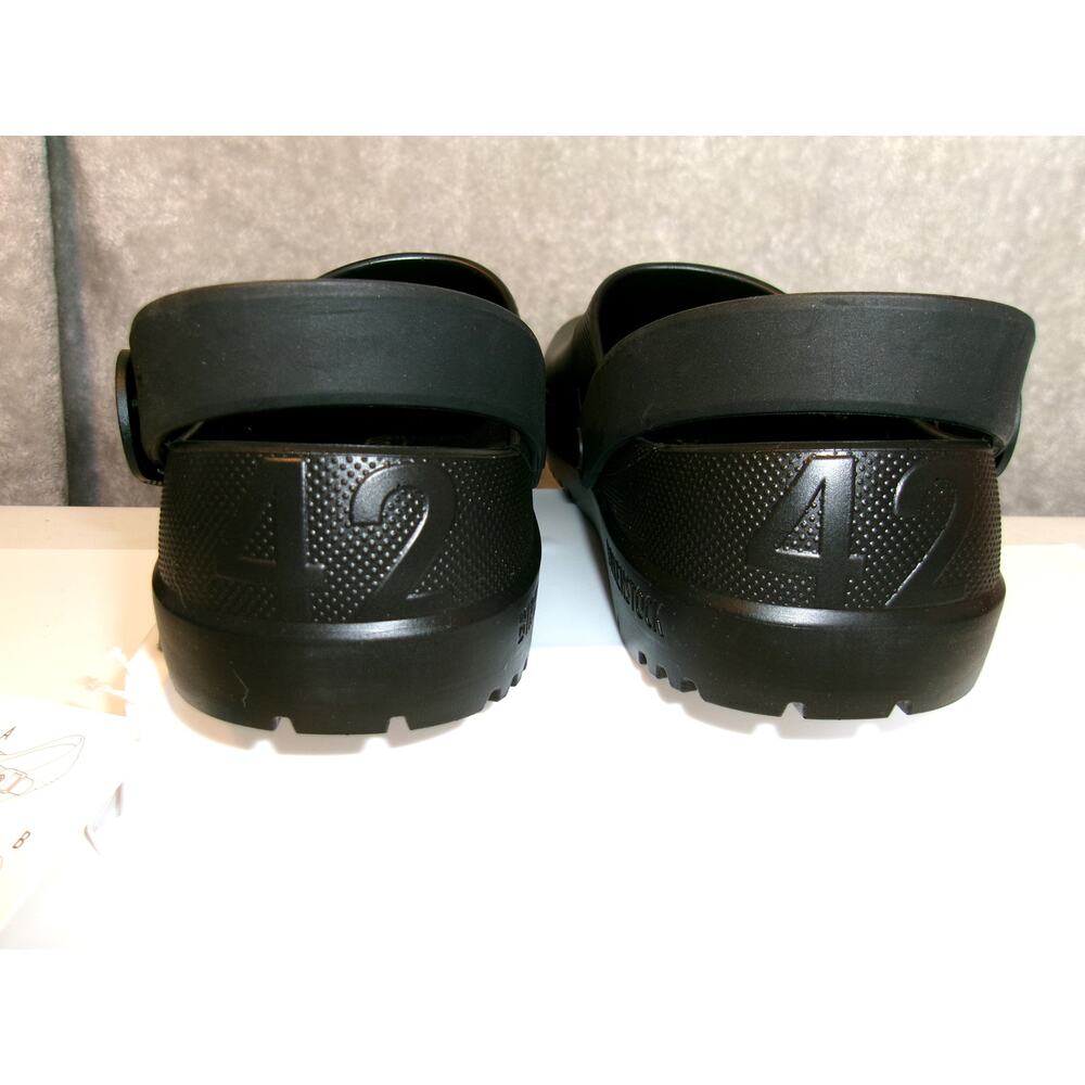 Birkenstock Black Slip-On Clogs with Back Strap - Picture 4 of 5